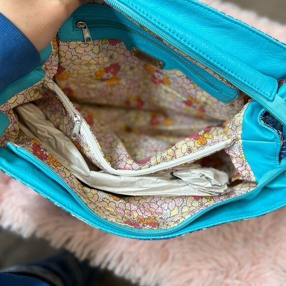 Blue purse  - Picture 4 of 8